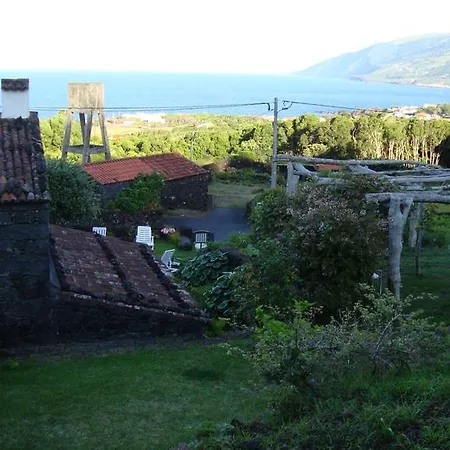 Housesinpico * Prainha (Sao Roque do Pico)