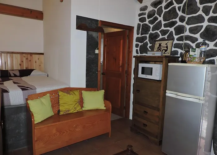 Housesinpico * Prainha (Sao Roque do Pico)